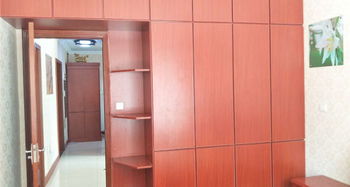 壹品華庭精裝美宅 銘牌家具家電齊備，尊享地下車位